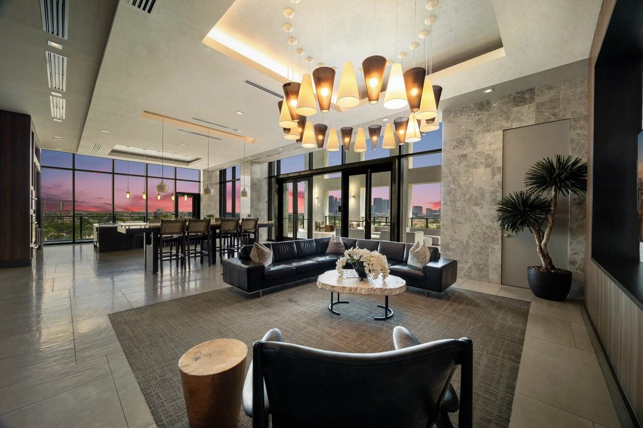 Montrose Blvd #1 - Photo 2 of 16