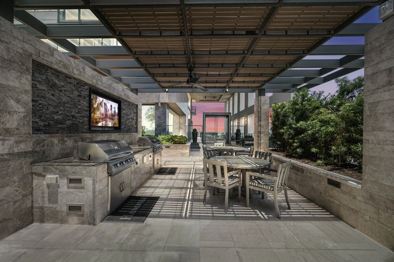 Montrose Blvd #1 - Photo 4 of 16