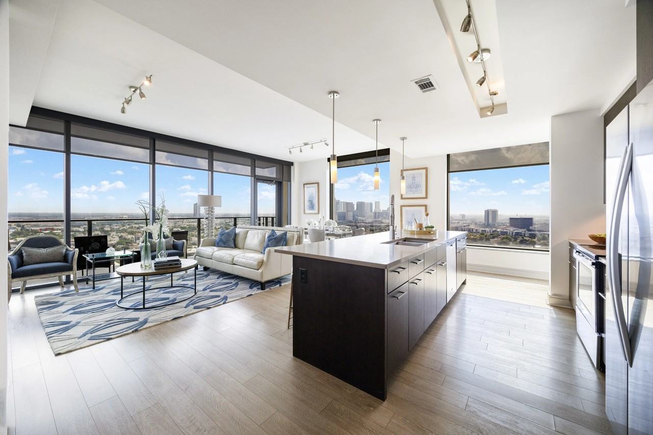 Montrose Blvd #1 - Photo 6 of 16