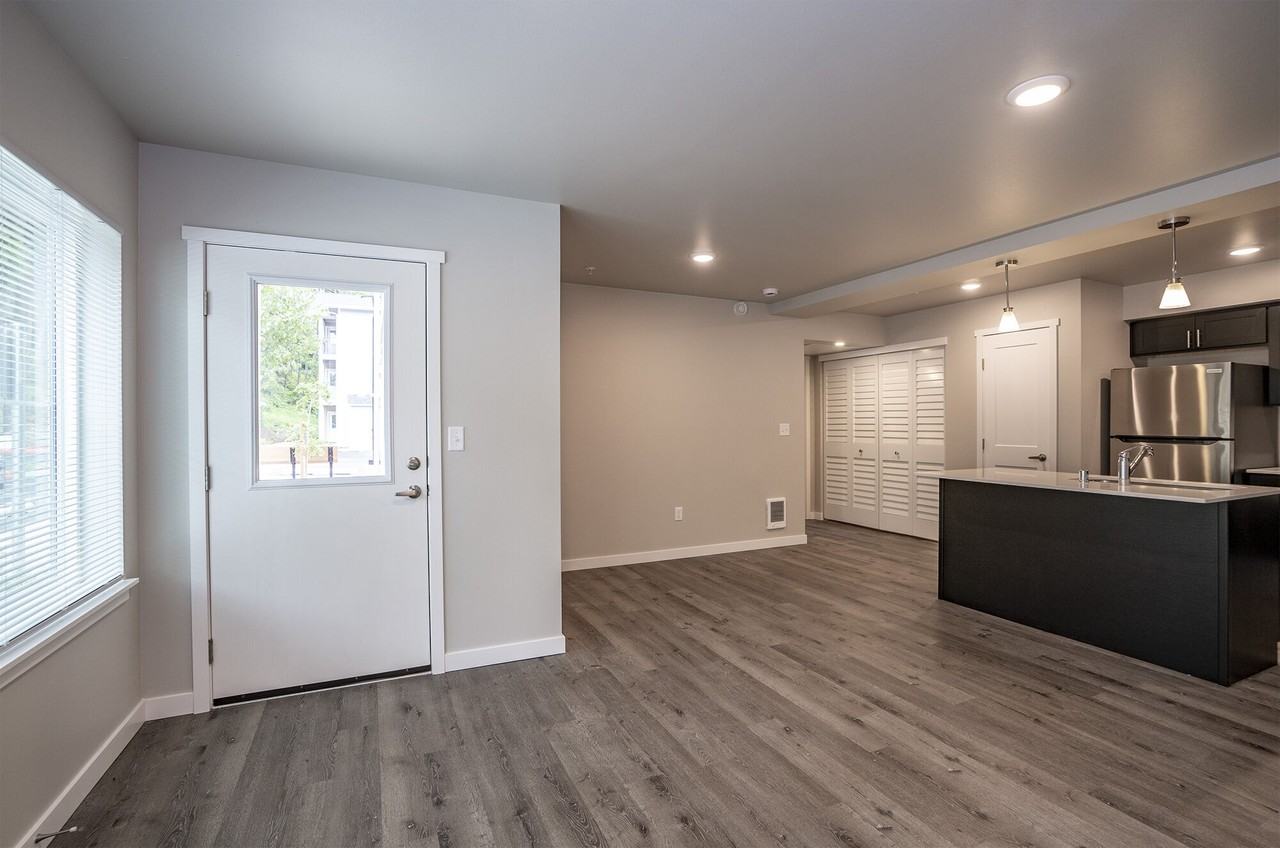 Hillside Apartments - Photo 6 of 12