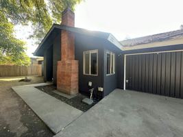 featured image of 1711 E Paradise Ave