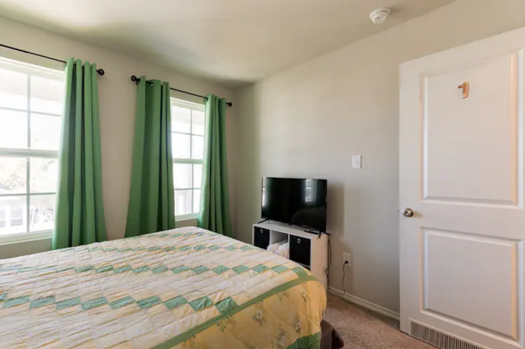 8234 Glasgow Dr, Unit 1 - Photo 2 of 13