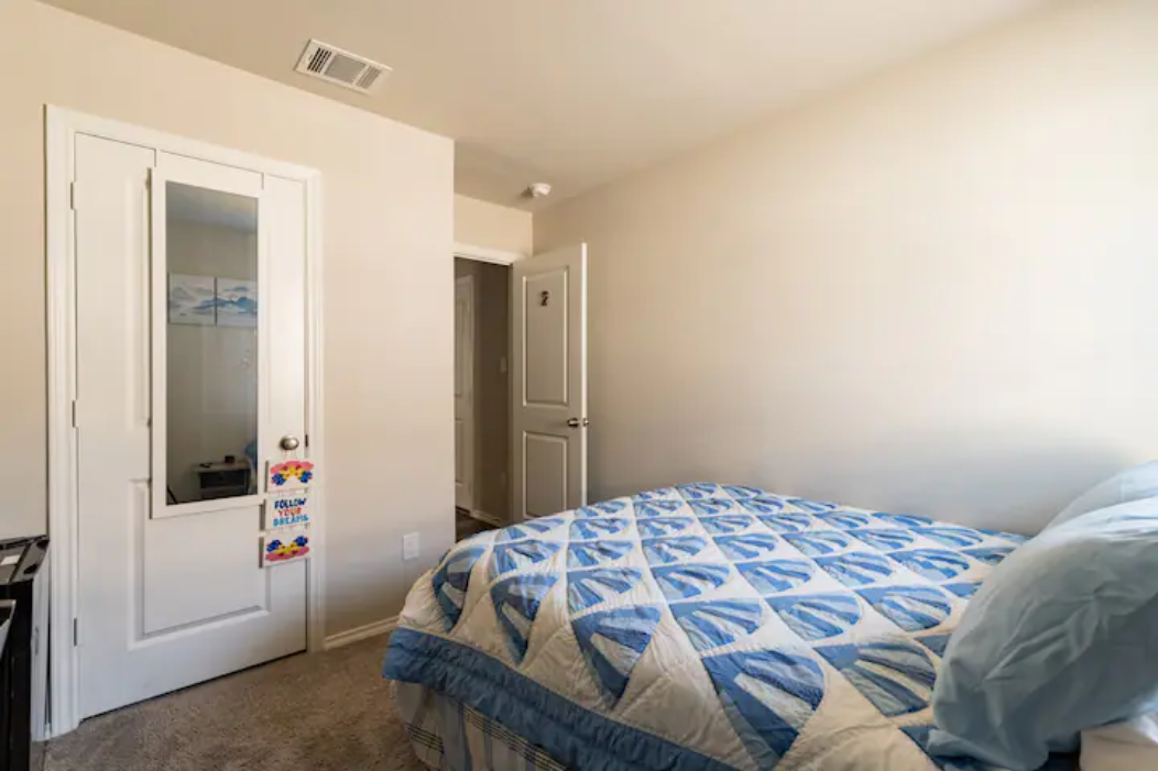 8234 Glasgow Dr, Unit 1 - Photo 7 of 13