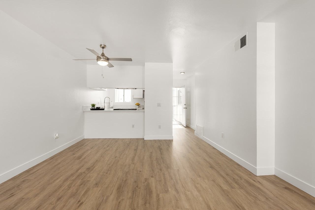 Mar at Grove - Photo 3 of 19