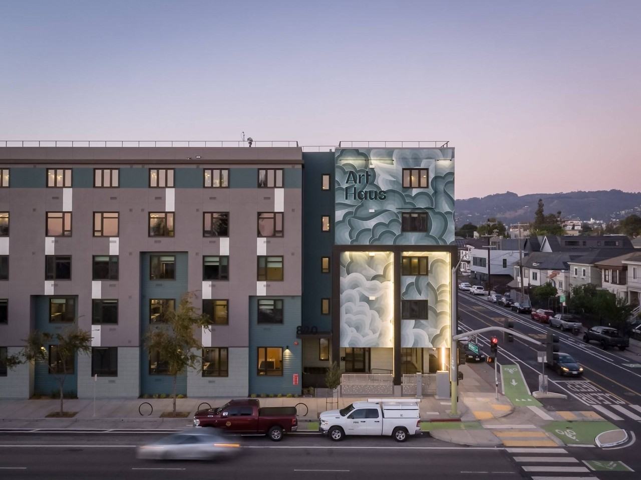 ArtHaus 820 - Photo 2 of 34