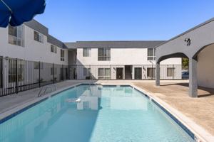 featured image of 203 Laurel Ave