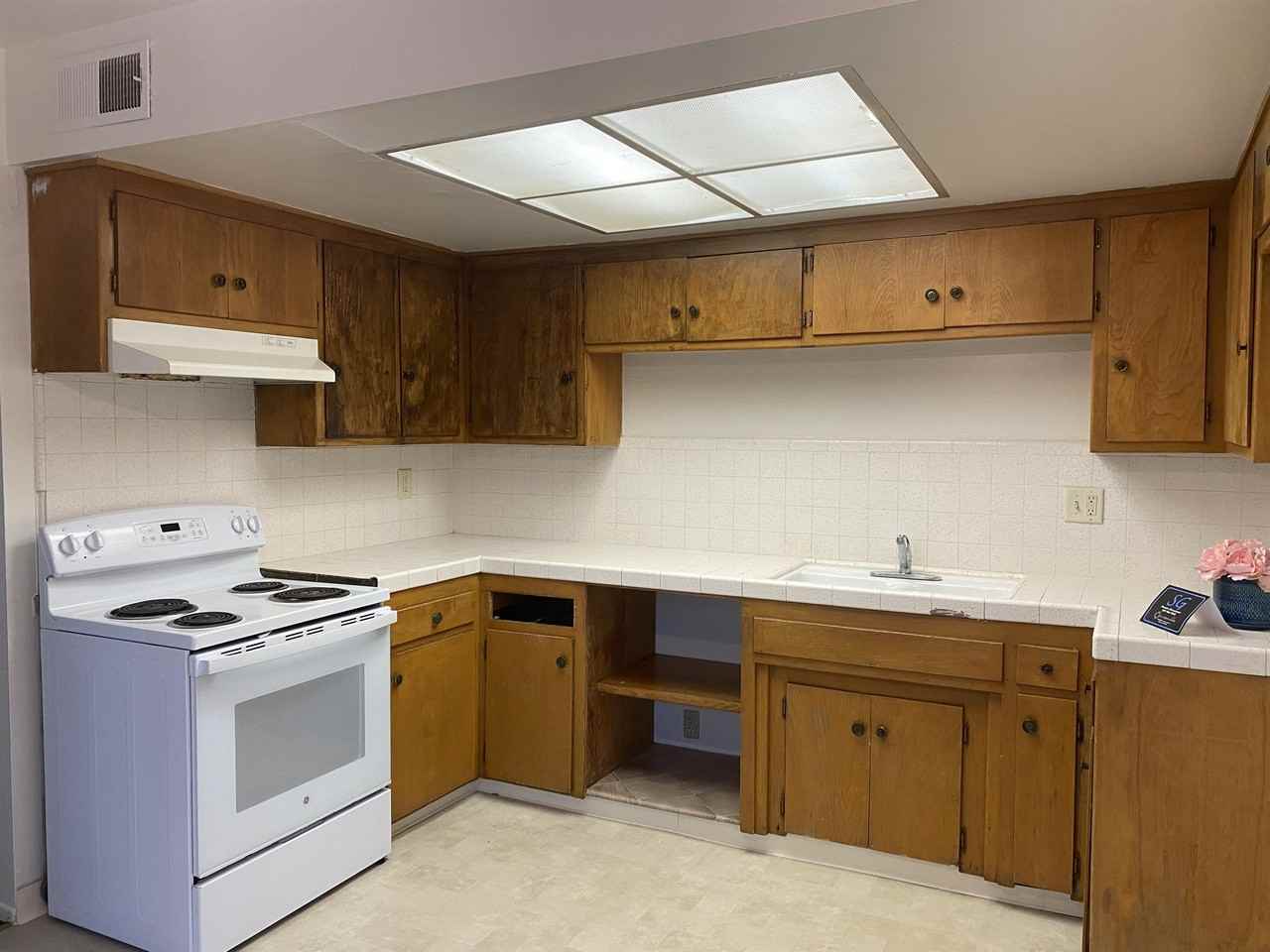 1308 Ensenada Drive - Photo 3 of 12