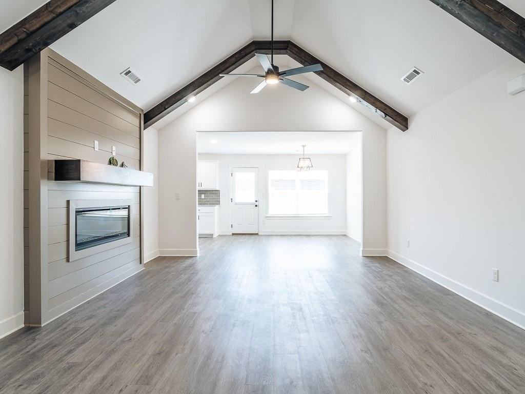 1041 Monarch Rd - Photo 3 of 23