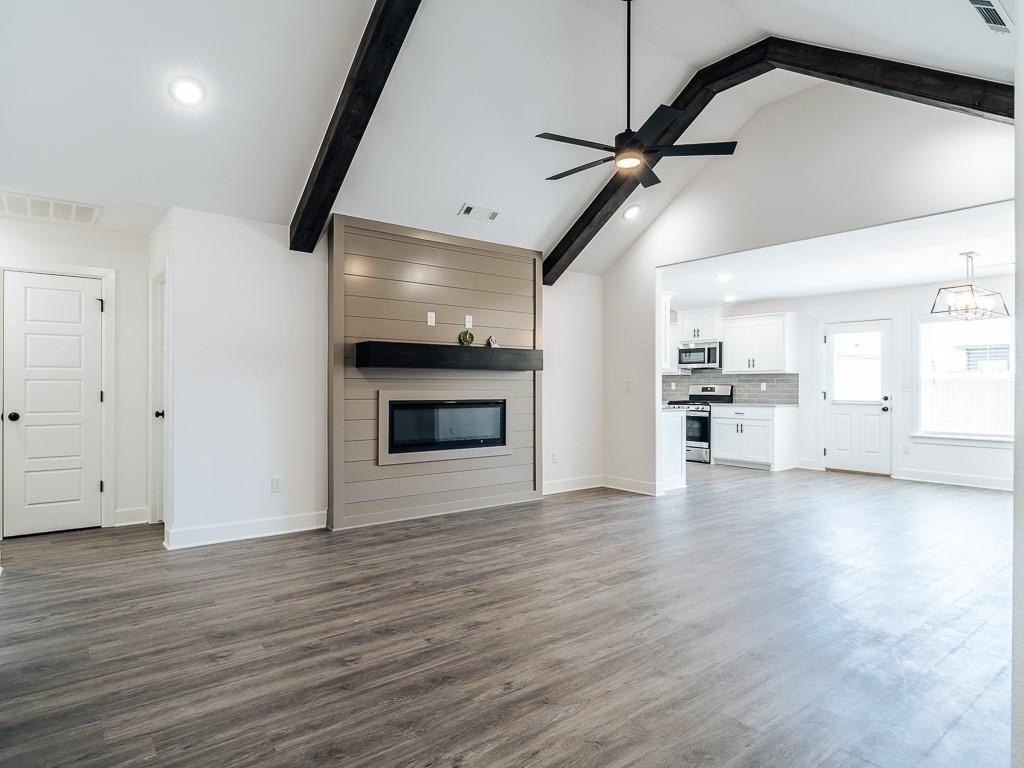 1041 Monarch Rd - Photo 4 of 23