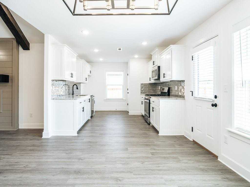 1041 Monarch Rd - Photo 6 of 23