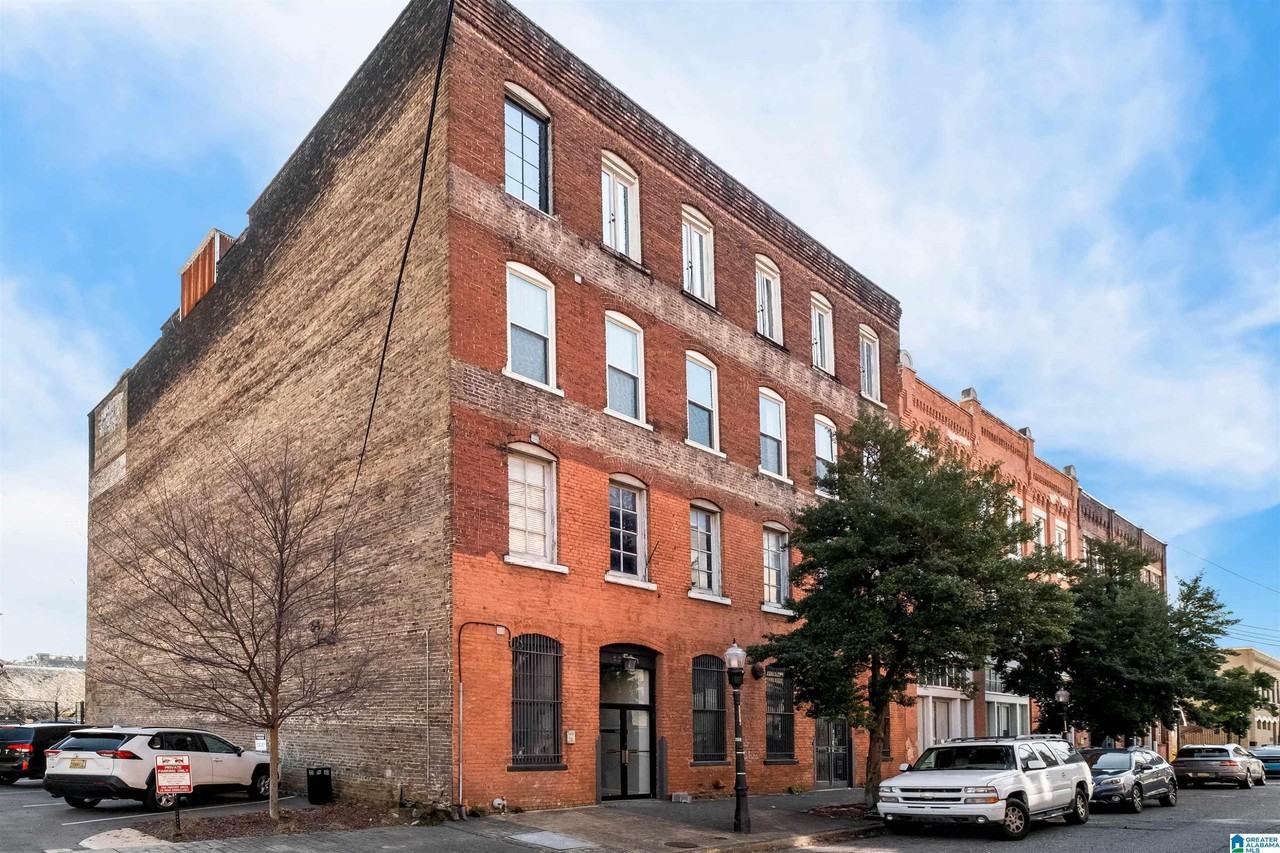 2311 Morris Ave #300 - Photo 3 of 43