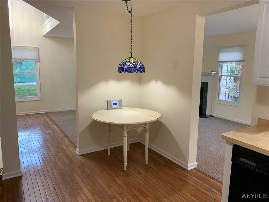 1701 Forest Edge Dr - Photo 4 of 12