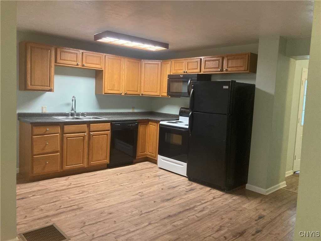 313 High St - Photo 3 of 11