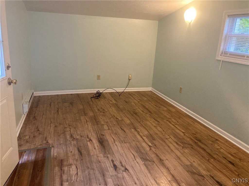 313 High St - Photo 5 of 11