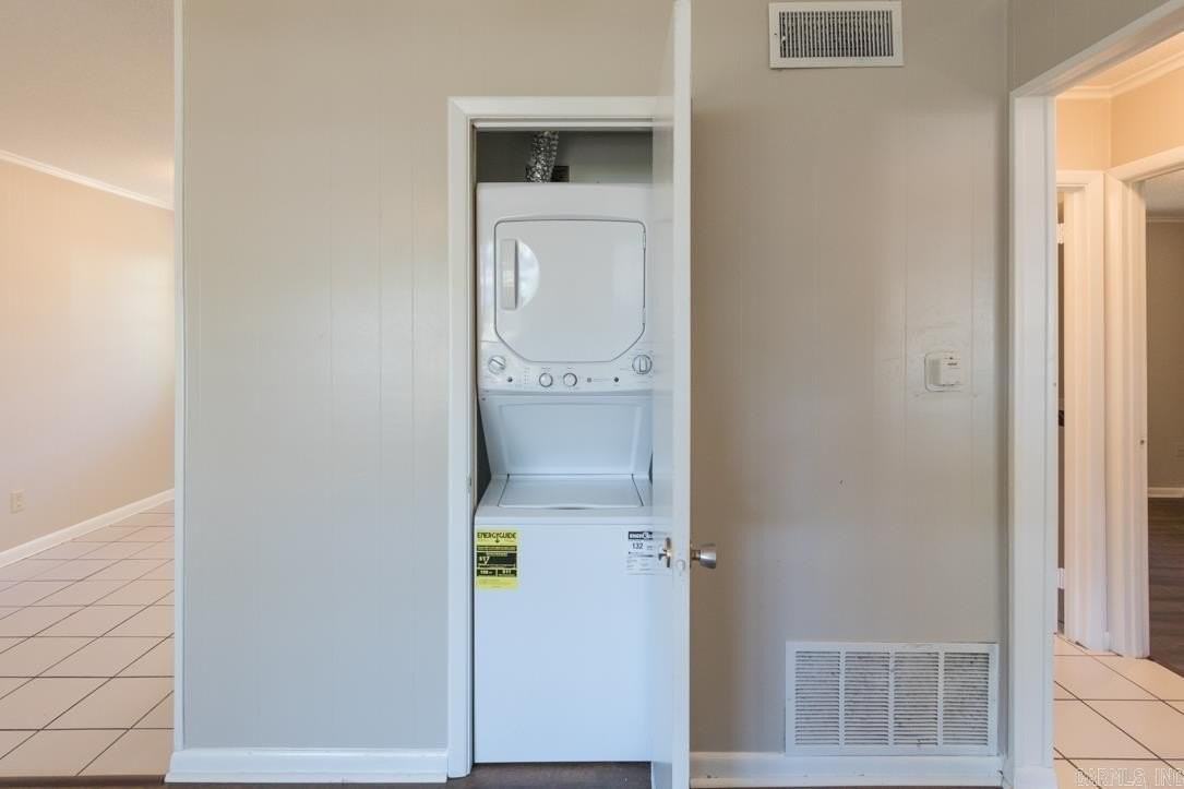 1401 Plummer Dr - Photo 5 of 10