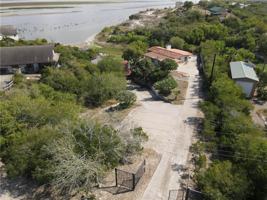 featured image of 560 S Vista Dr