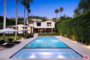 1443 N Doheny Dr - Photo 1 of 1