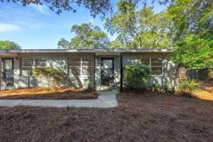 featured image of 1013 Holton Ave #3