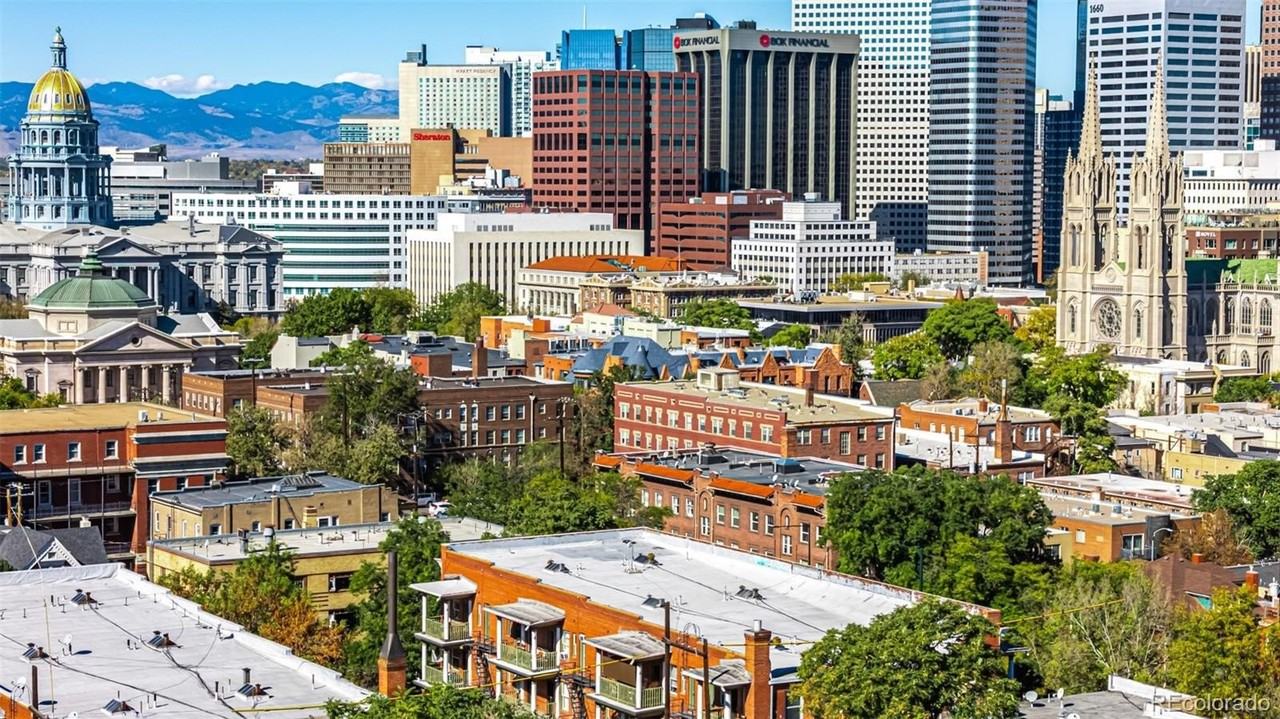 1376 N Pearl St Apt B1 - Photo 5 of 37