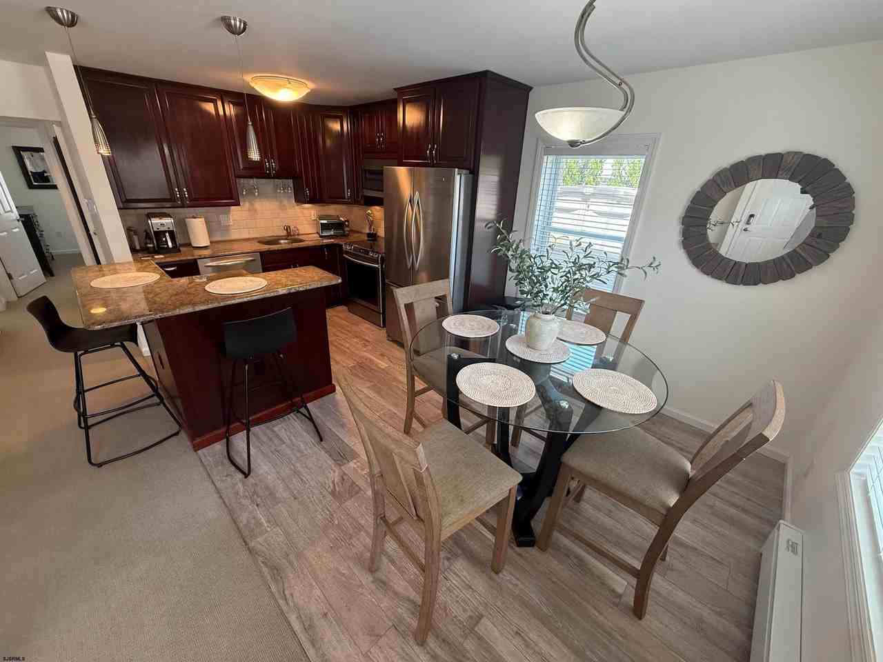 211 N Coolidge Ave #4 - Photo 4 of 16