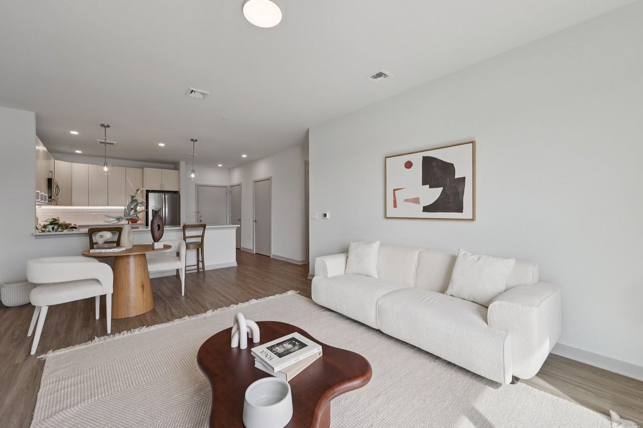 Sylvan Woods Howell - Photo 2 of 36