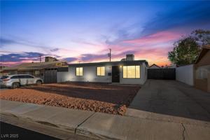 featured image of 4315 Ridgedale Ave