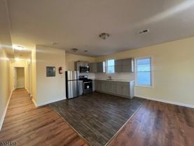 154 Park Pl - Photo 1 of 1
