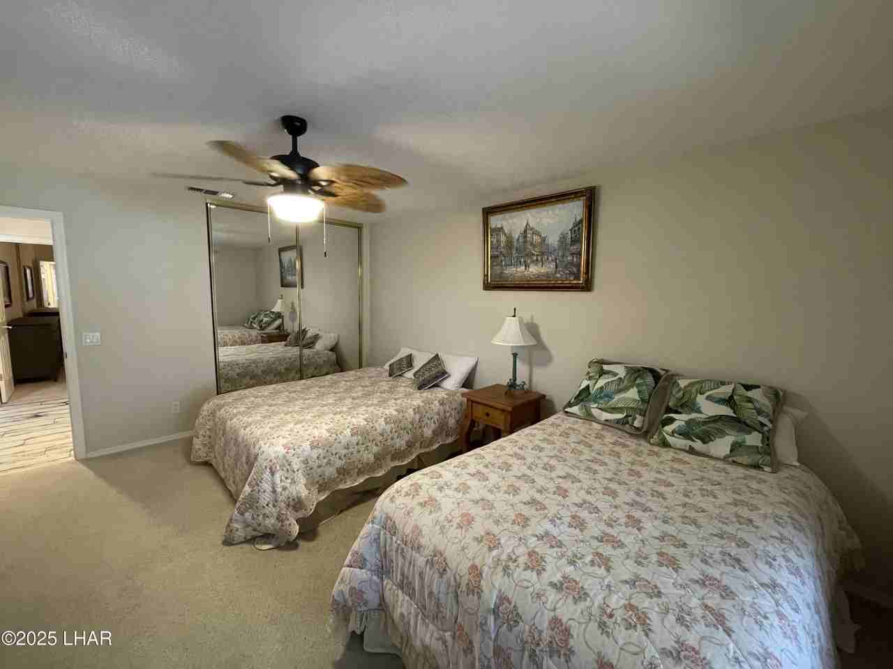 2418 E George Ln - Photo 3 of 25