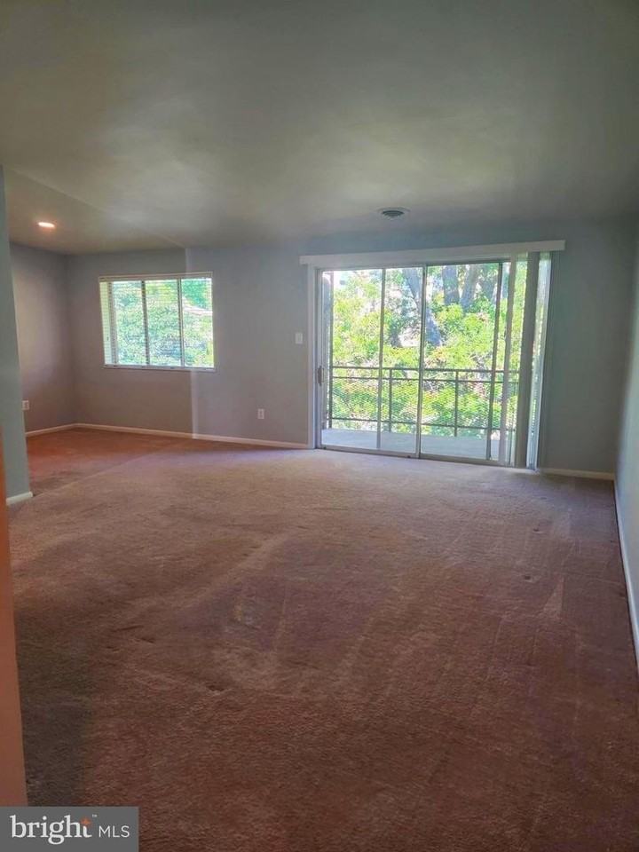 10320 Rockville Pike - Photo 4 of 34