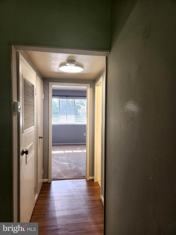 10320 Rockville Pike - Photo 7 of 34