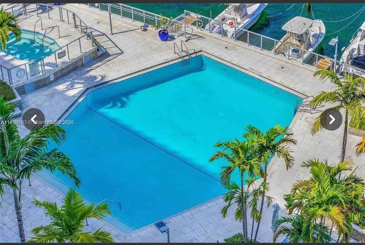 800 West Ave #433 - Photo 5 of 20