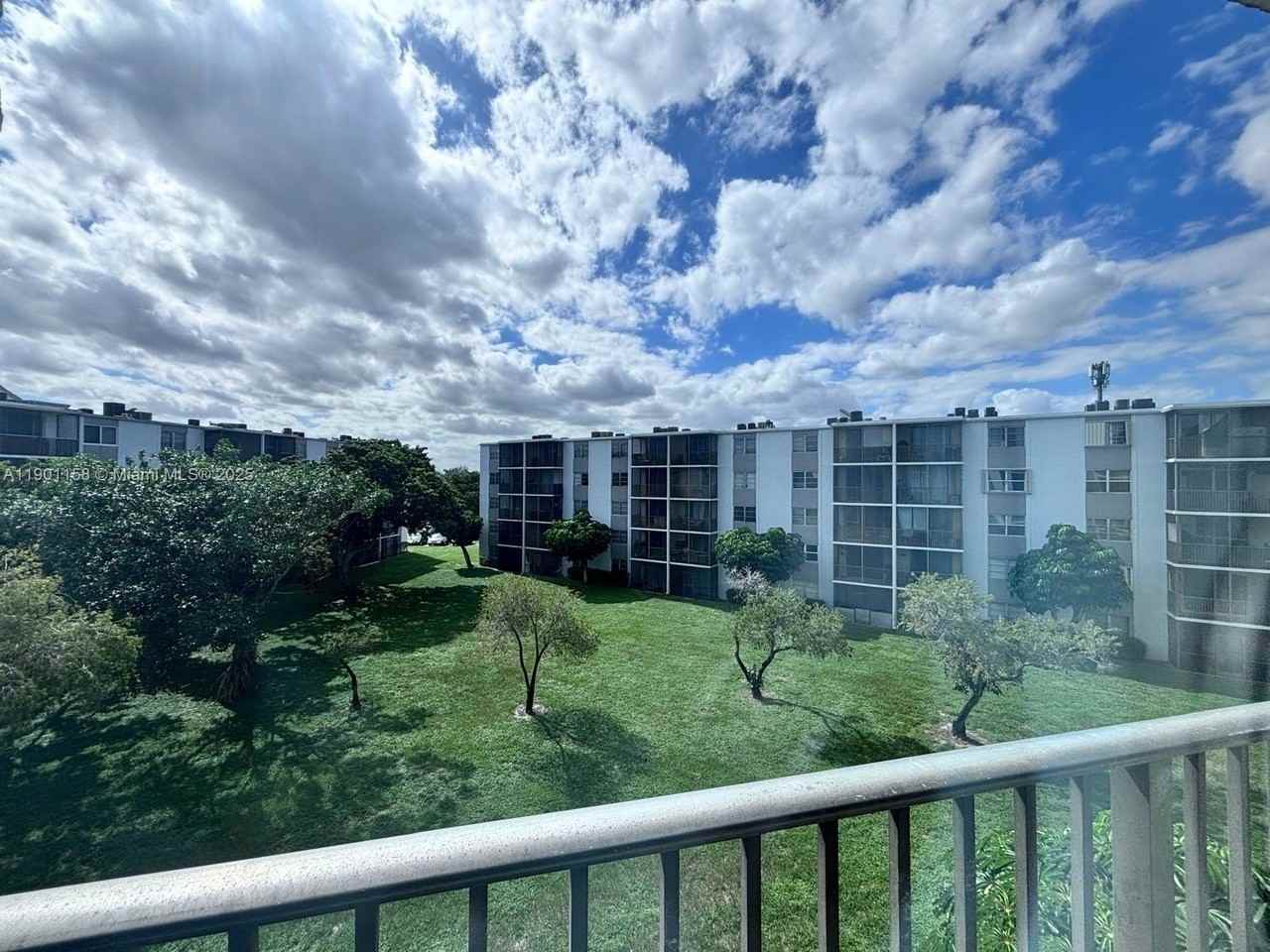 8740 N Sherman Cir #405 - Photo 3 of 20