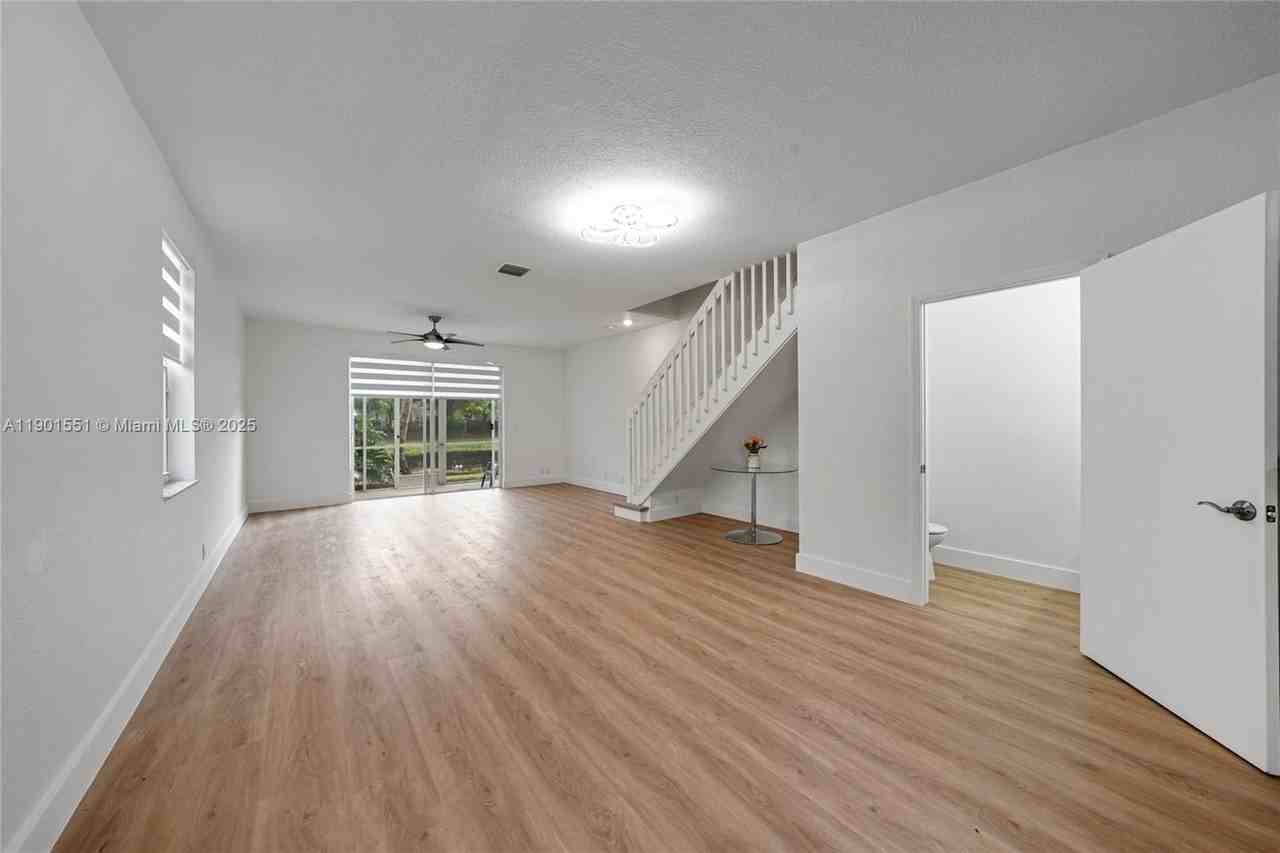 2267 Cordoba Bnd #2267 - Photo 3 of 35