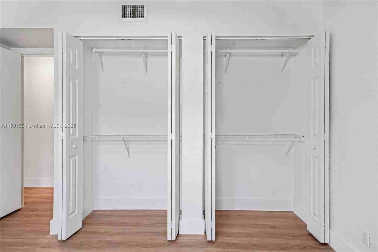 2267 Cordoba Bnd #2267 - Photo 4 of 35