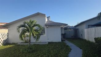 11031 Sw 142nd Pl - Photo 1 of 1