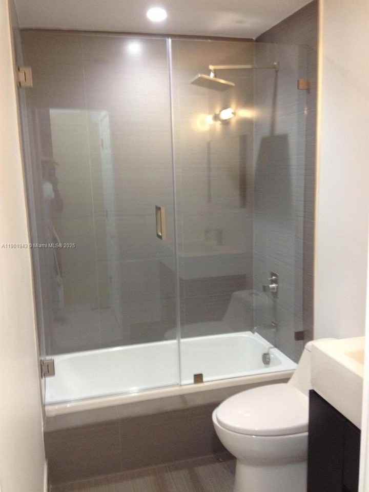 11031 Southwest 142nd Place - Photo 3 of 4