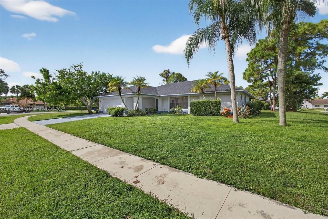 100 Miramar Ave - Photo 3 of 34