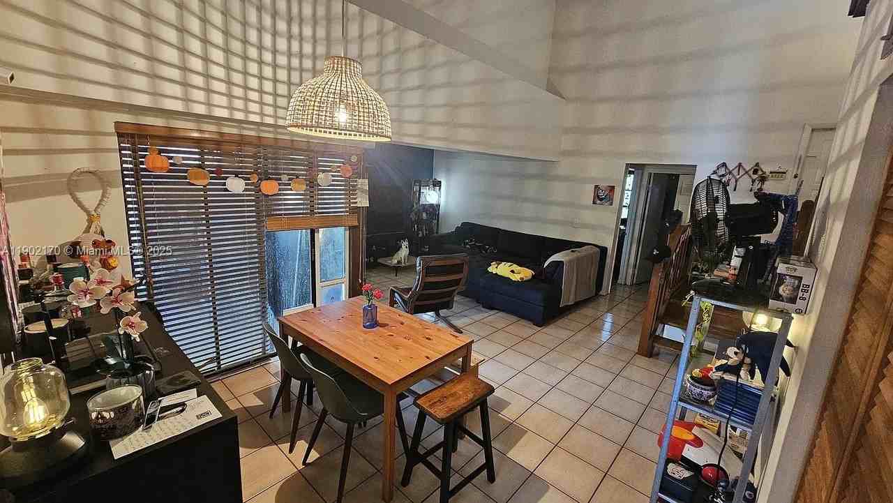 13235 Sw 110th Ter #18-3 - Photo 4 of 14