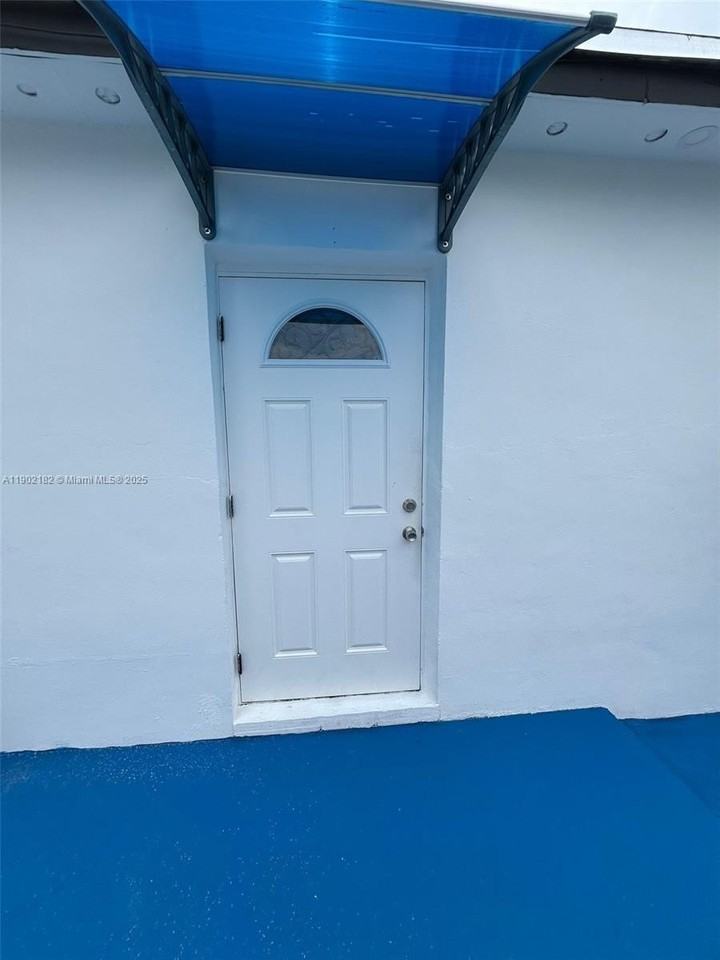 1351 Nw 132nd Ter - Photo 4 of 11