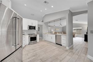 featured image of 9841 Sw 1st St #9841