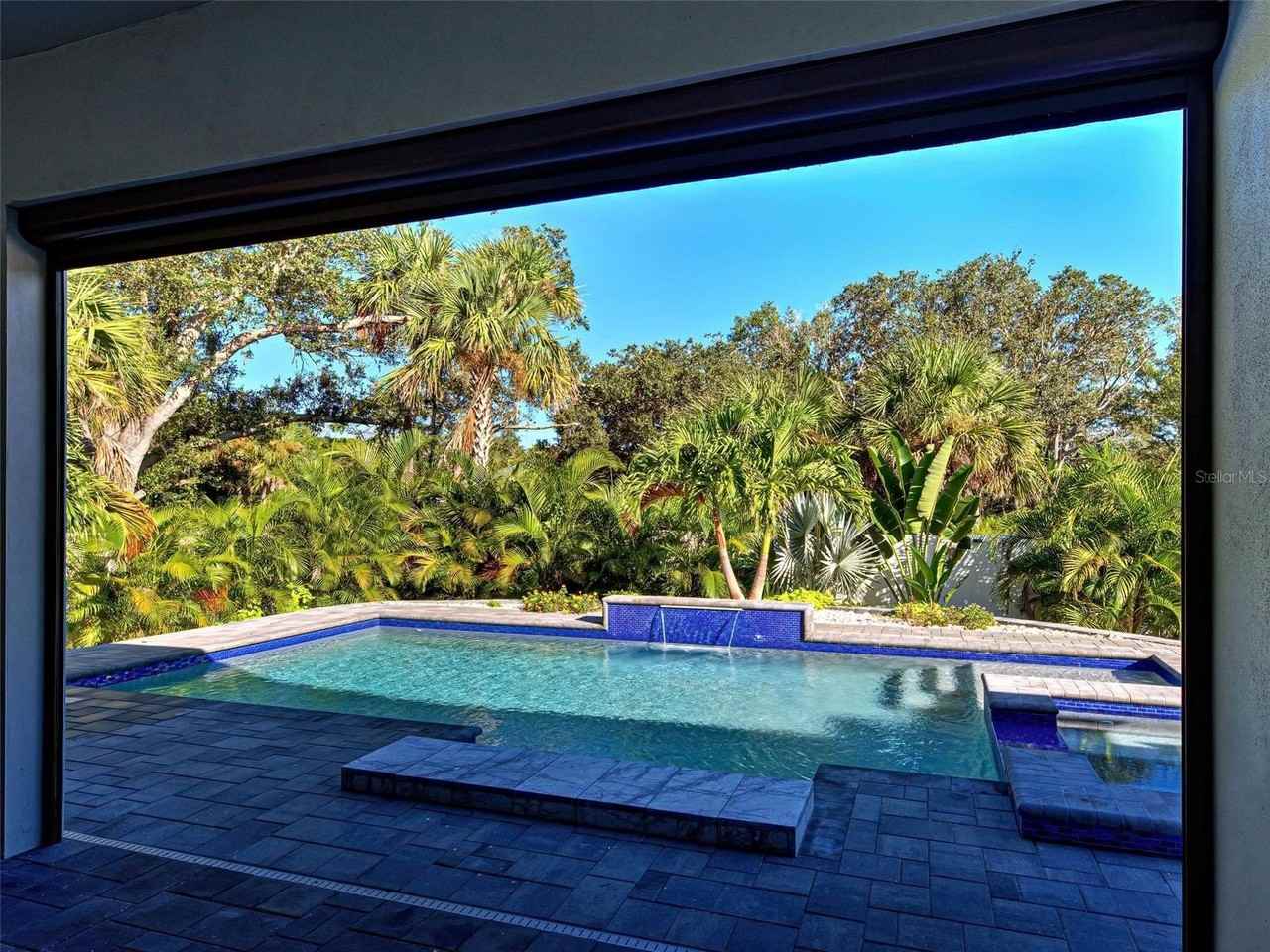 3692 Shawnee Ter - Photo 6 of 50