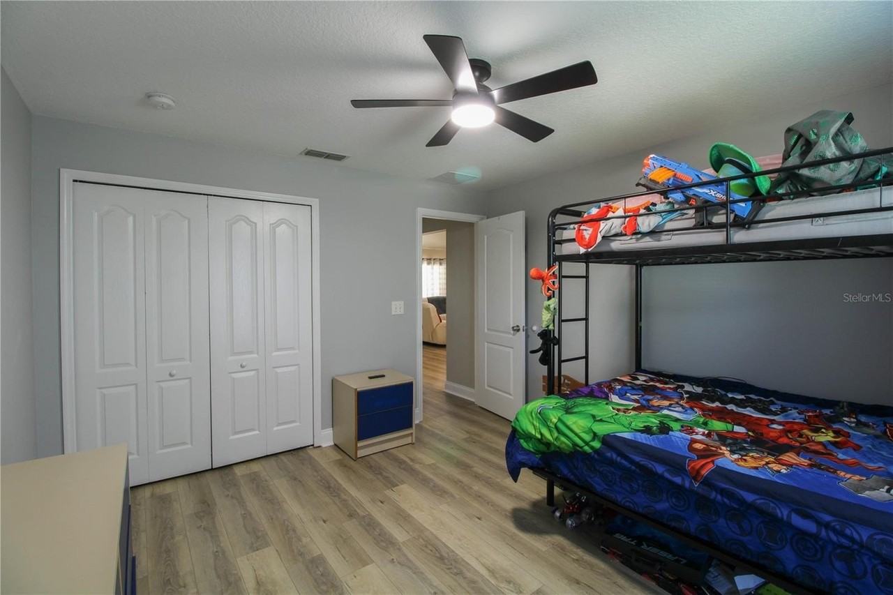 10041 Crenshaw Circle - Photo 7 of 25