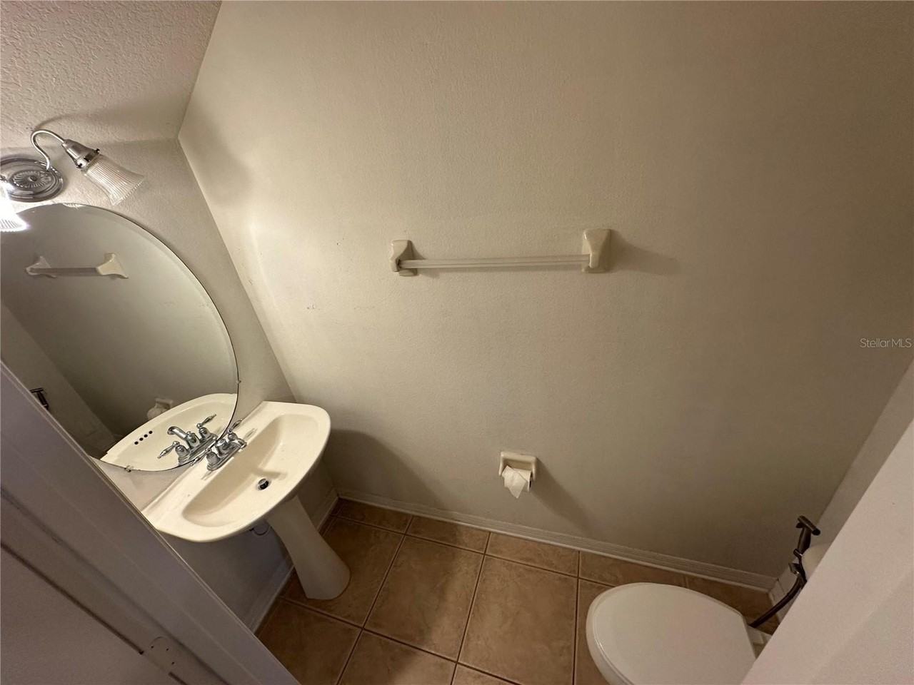 3613 Wilshire Way Rd - Photo 5 of 12