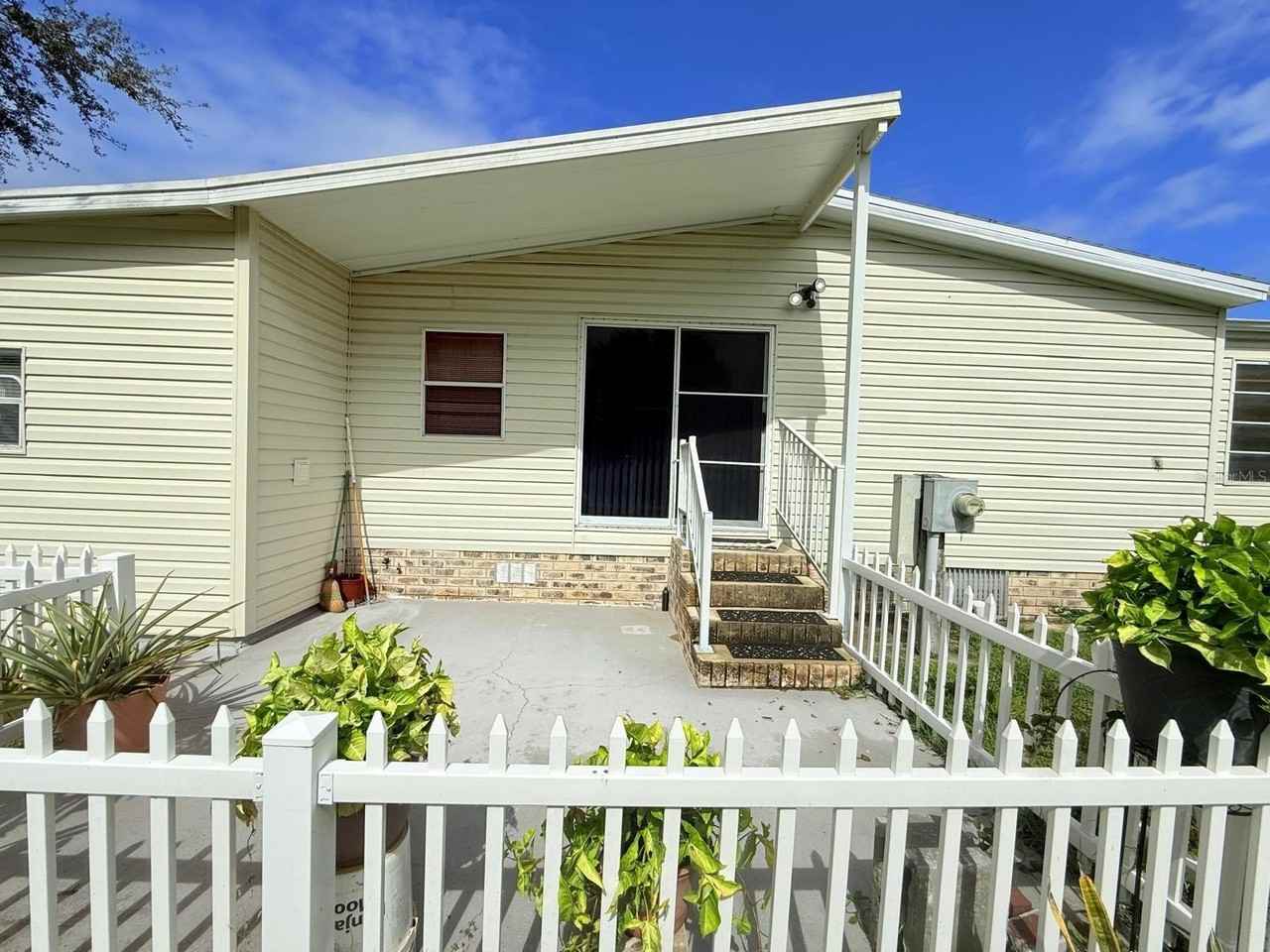 220 Ellsworth Dr - Photo 5 of 37