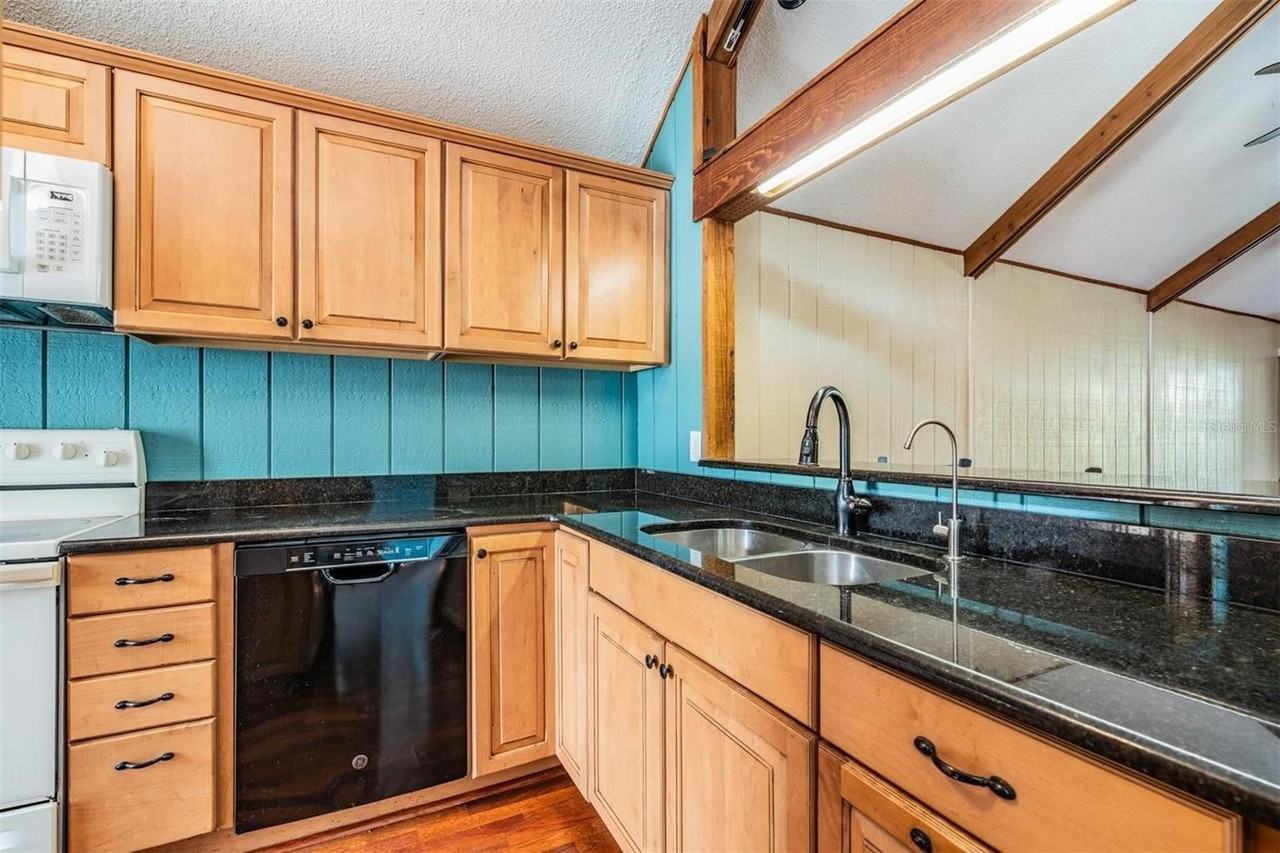 4103 Muriel Pl #5D - Photo 7 of 48