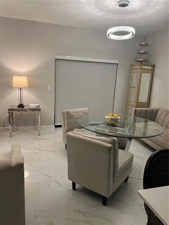 221 Sw 159th Way - Photo 5 of 8