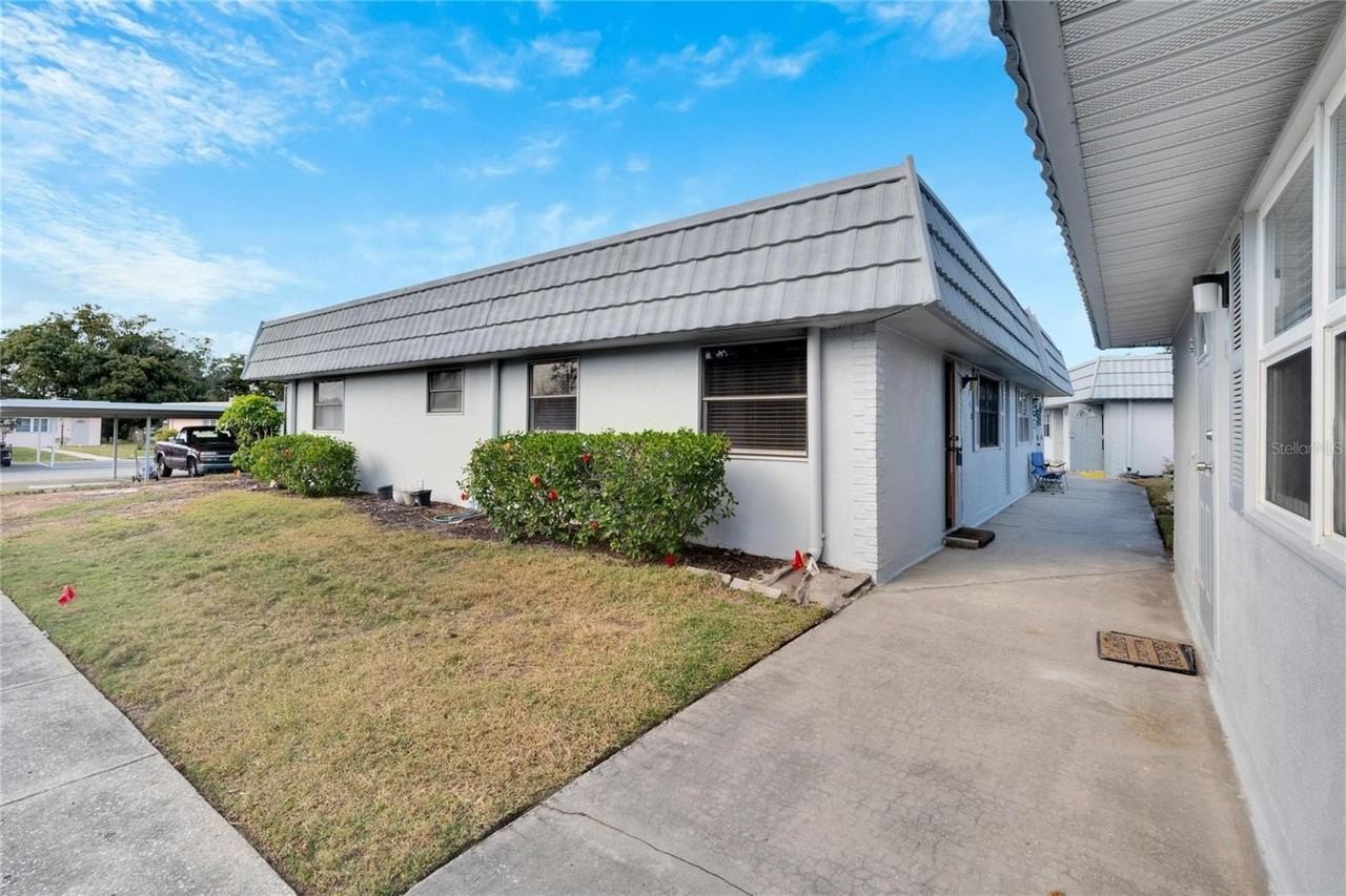 202 Bedford Trl #112 - Photo 5 of 40