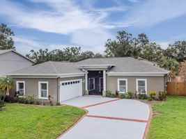 featured image of 15617 Gardenside Ln