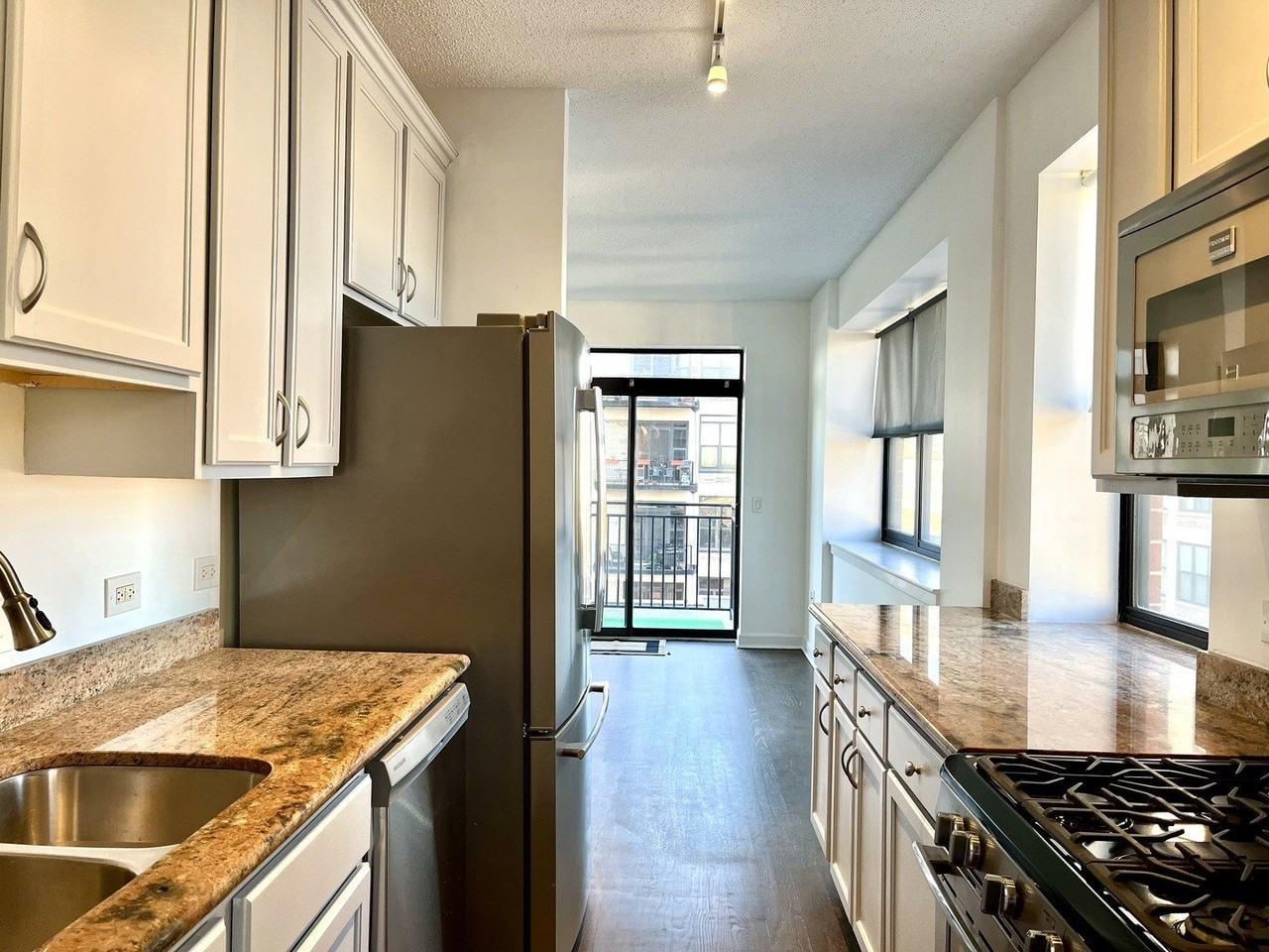 1529 South State Street #8A - Photo 6 of 30