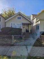 8022 S Manistee Ave - Photo 1 of 1